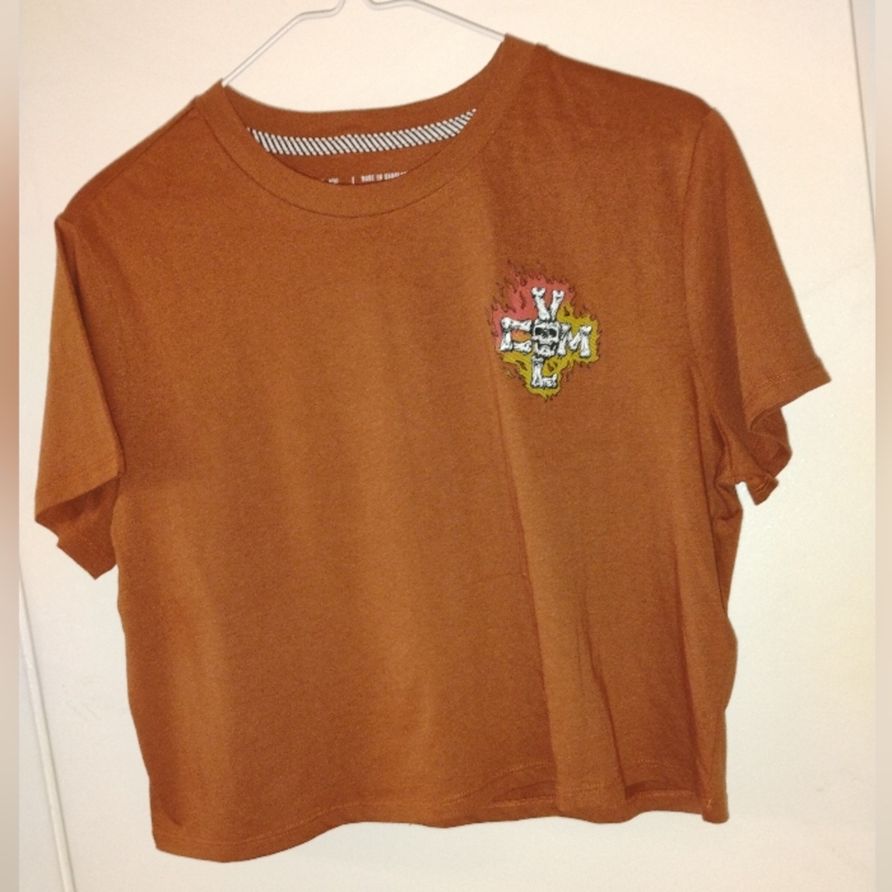 Volcom Women's Cropped Tshirt w/ Skull